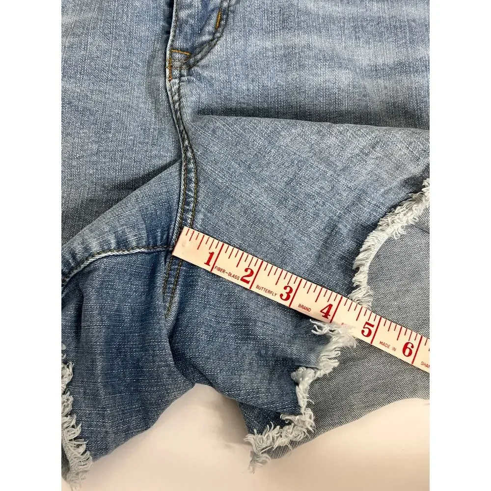 Torrid Mid Rise Shortie Denim Shorts Plus Size 22 Light Wash Raw Hem Stretch